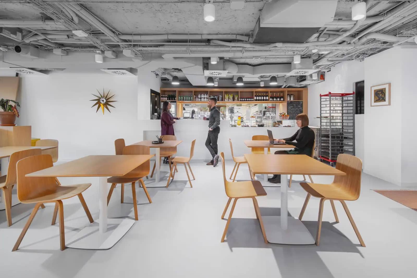 Kontor til leje i Madrid by med garage - € 145 (Ref: 9810334)