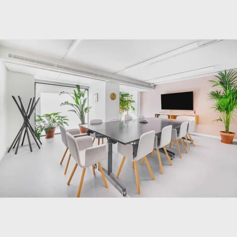 Office for rent in Rios Rosas, Madrid city with garage - € 109 (Ref: 9810336)