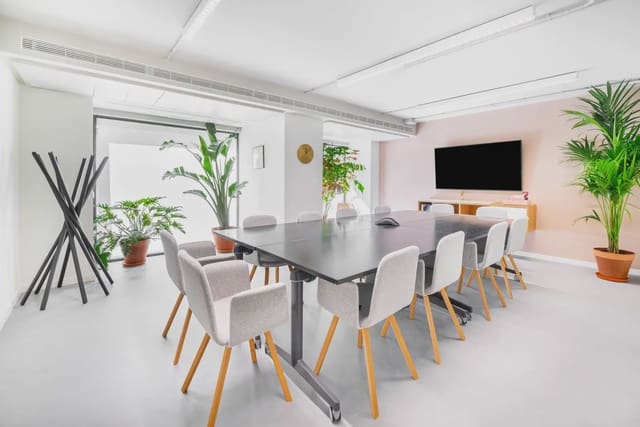 Escritório para arrendar em Rios Rosas, Madrid cidade com garagem - 3 657 € (Ref: 9810340)
