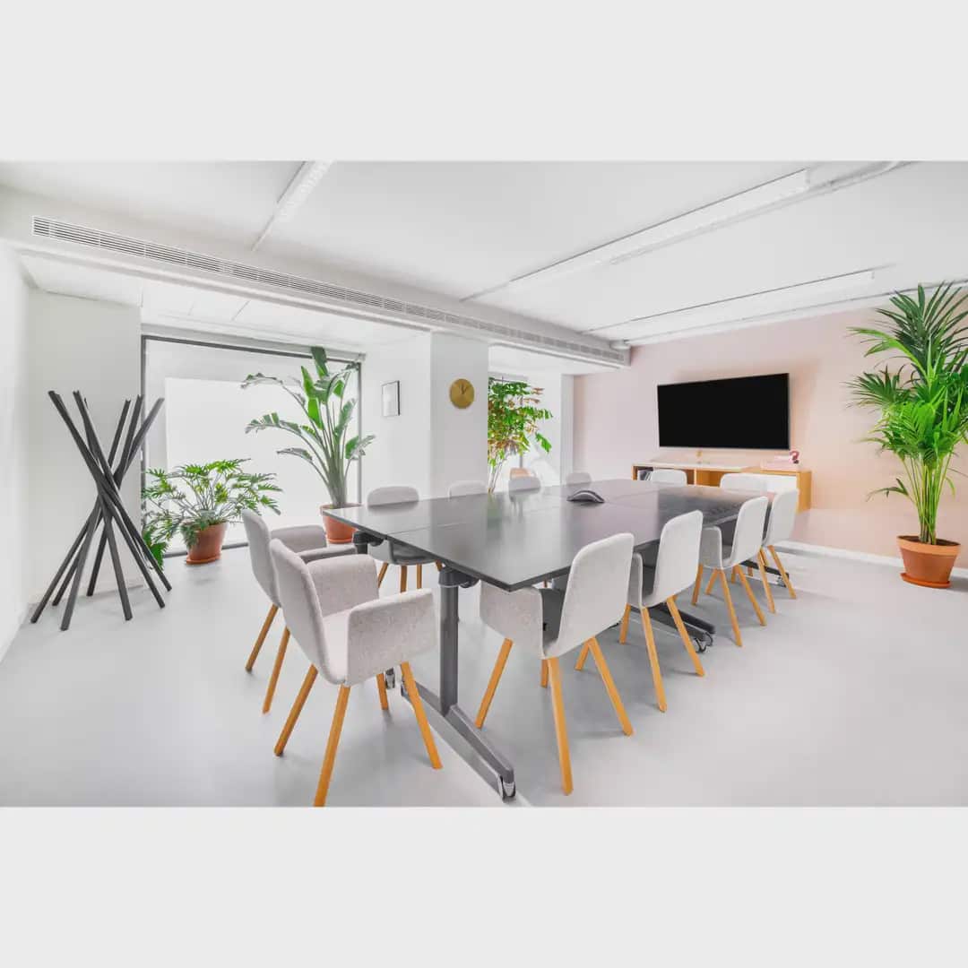 Office for rent in Madrid city with garage - € 4,948 (Ref: 9810341)