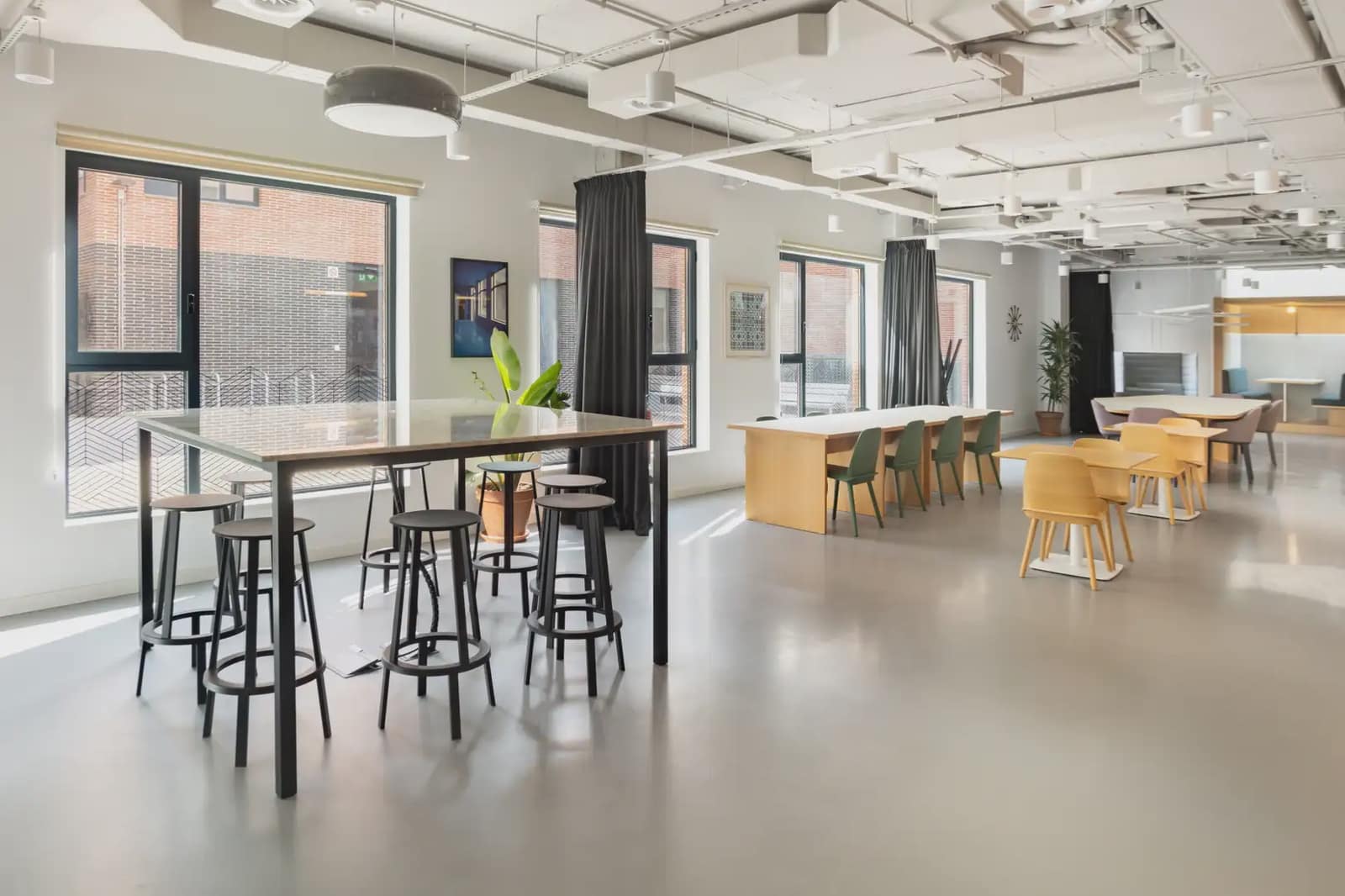 Büro zu vermieten in Barcelona Stadt mit Garage - 918 € (Ref: 9810462)