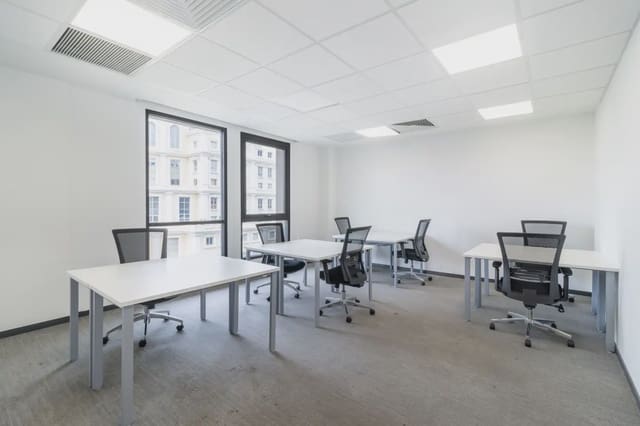 Toimisto vuokrattavana paikassa Valdefuentes, Madrid kaupunki mukana 
autotalli - 938 € (Ref: 9810467)