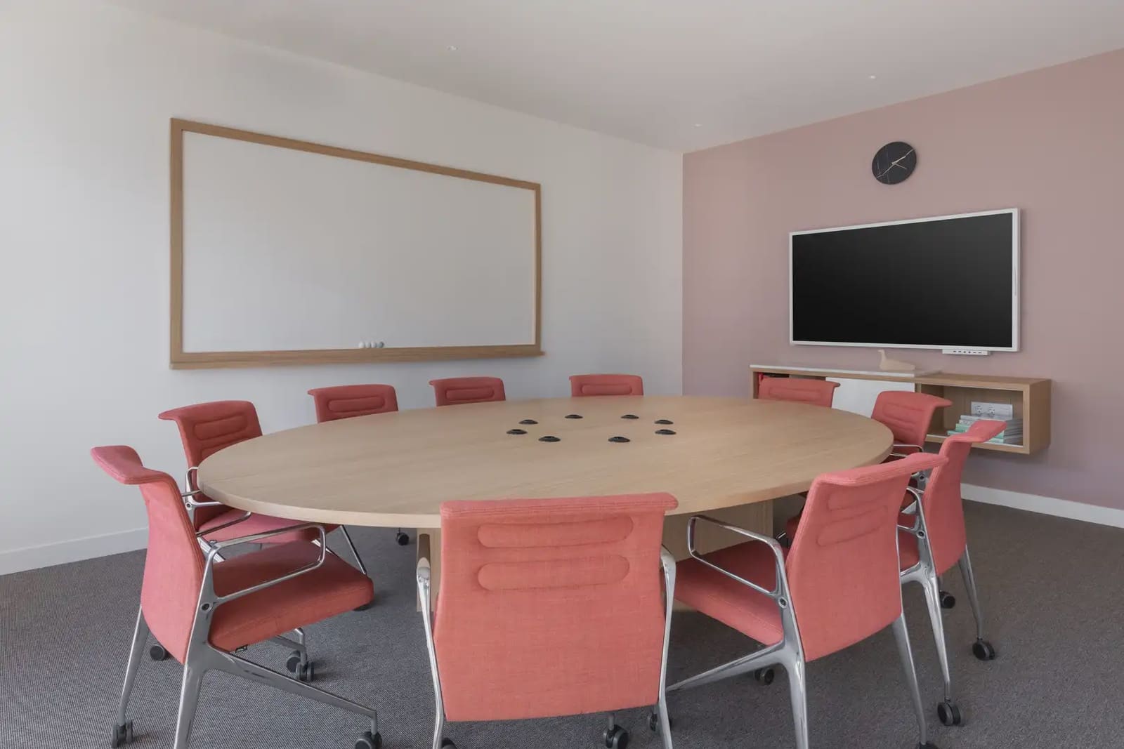 Kontor til leie i Madrid by med garasje - € 799 (Ref: 9810470)