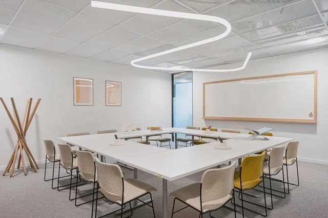 Kontor til leje i Son Armadans, Palma de Mallorca med garage - € 109 (Ref: 9810497)