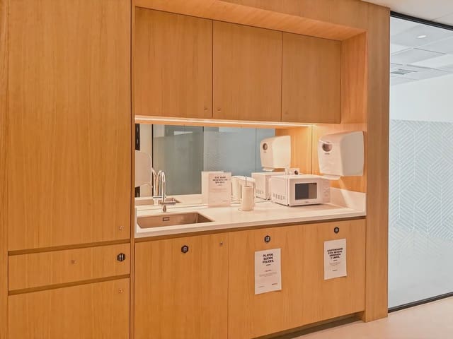 Kontor til leie i Simancas, Madrid by med garasje - € 109 (Ref: 9810524)