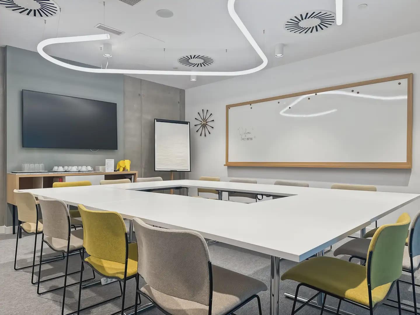 Kontor att hyra i Barcelona stad med garage - 145 € (Ref: 9810530)