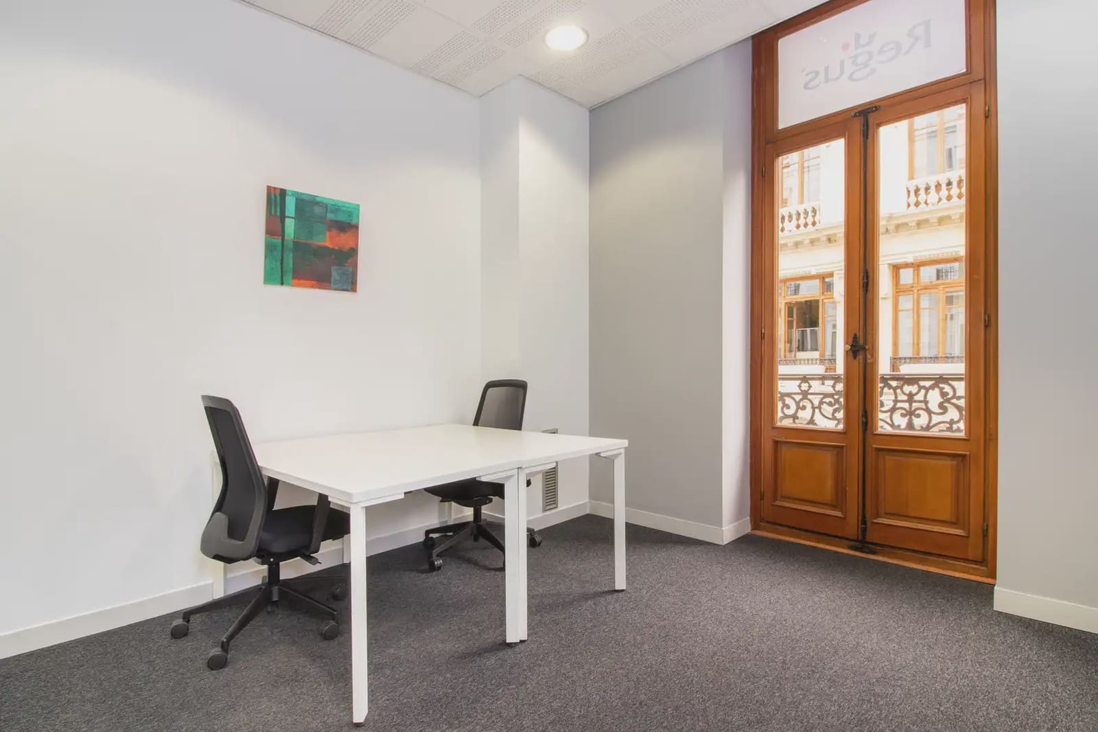 Office for rent in Valencia city with garage - € 12,257 (Ref: 9810563)