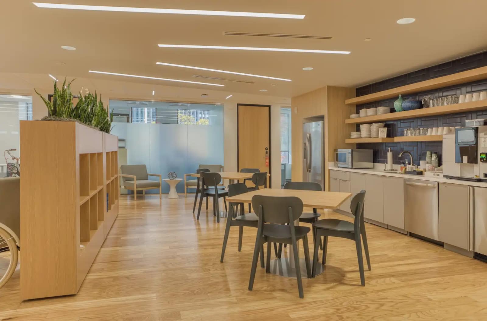 Office for rent in Madrid city with garage - € 5,111 (Ref: 9810564)