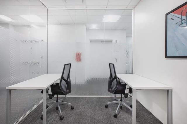 Kontor til leie i Cuatro Caminos, Madrid by med garasje - € 5 111 (Ref: 9810564)
