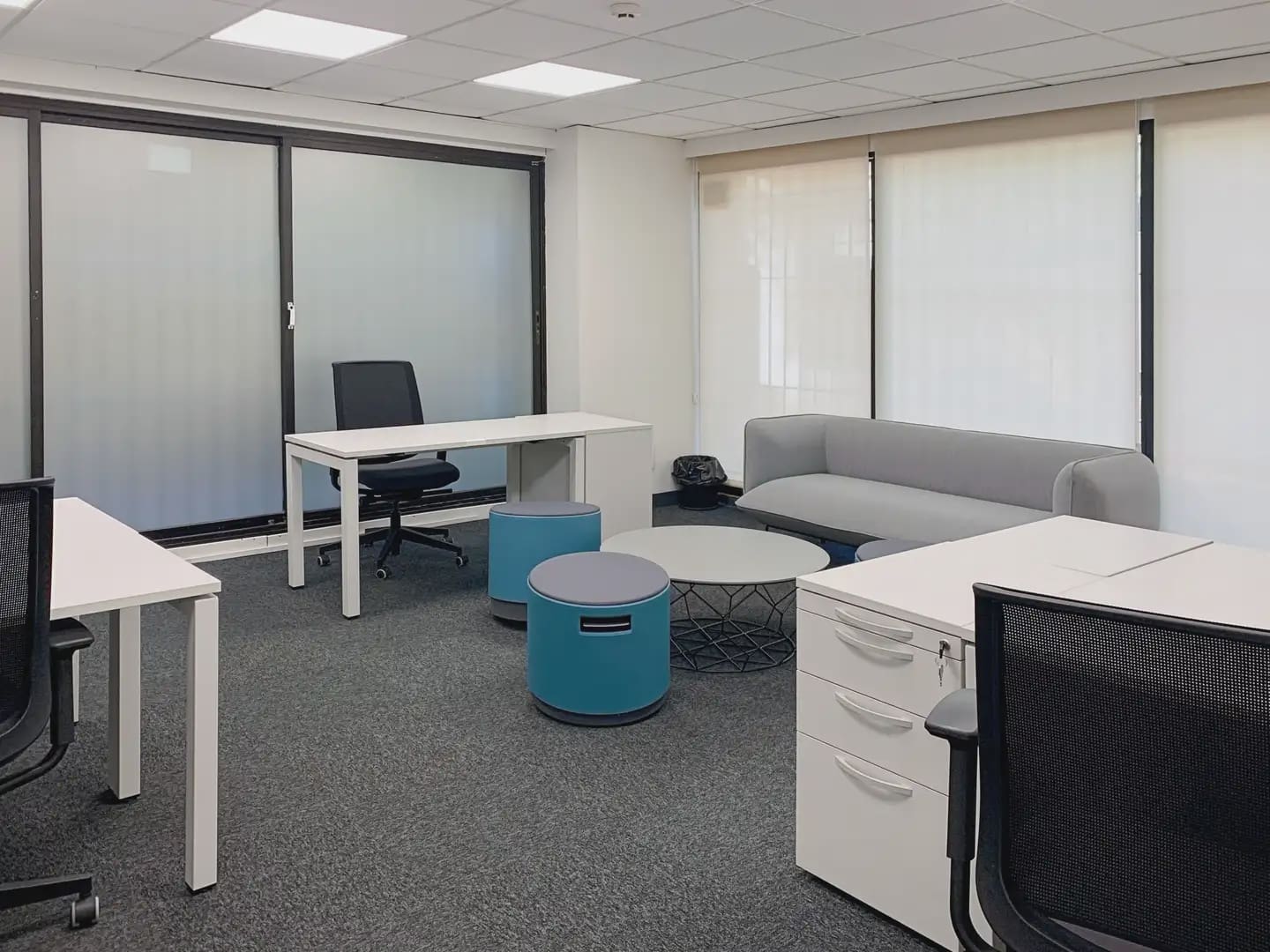 Office for rent in Marbella with garage - € 10,046 (Ref: 9810571)