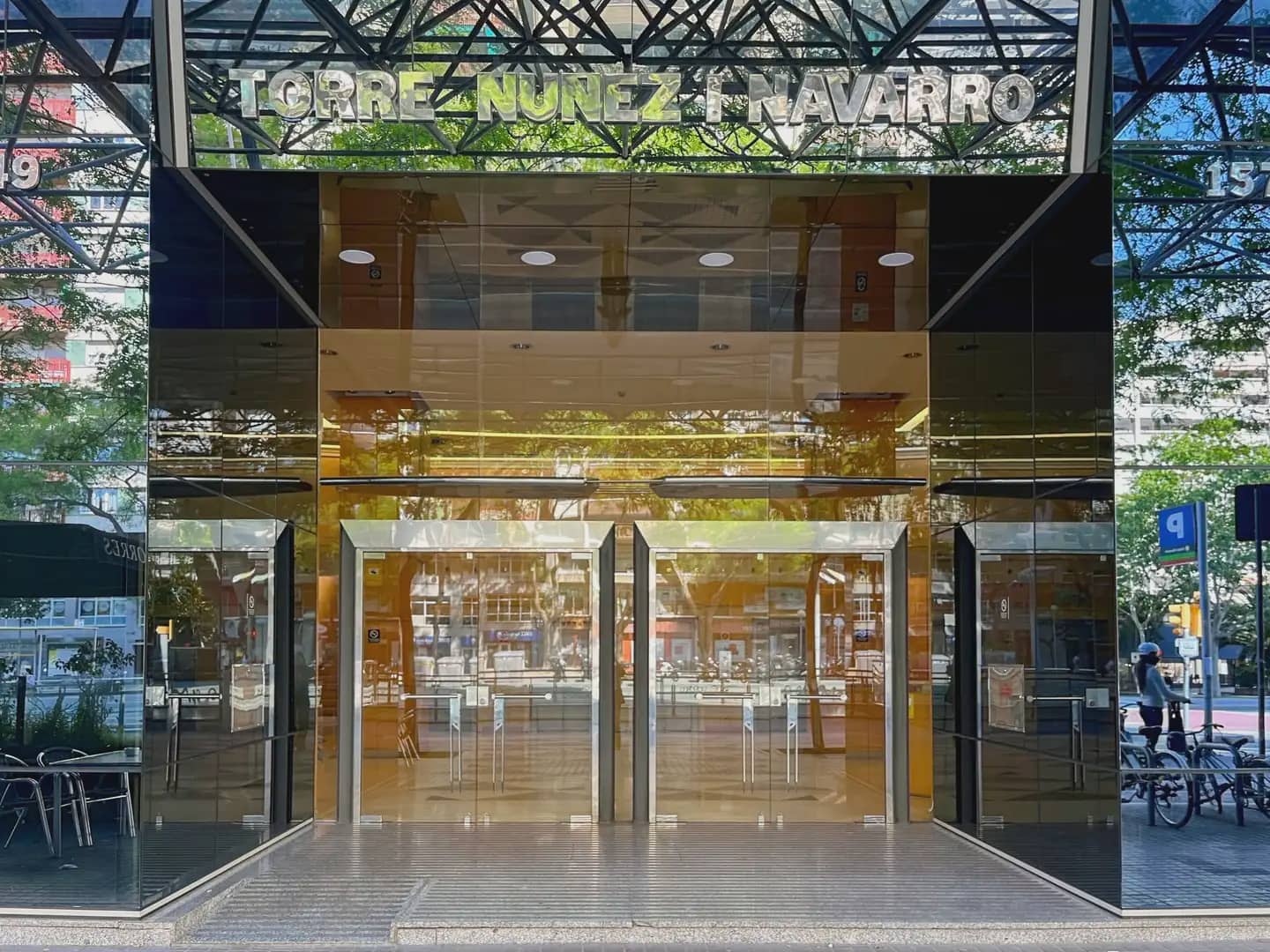 Kontor til leie i Barcelona by med garasje - € 17 684 (Ref: 9810582)