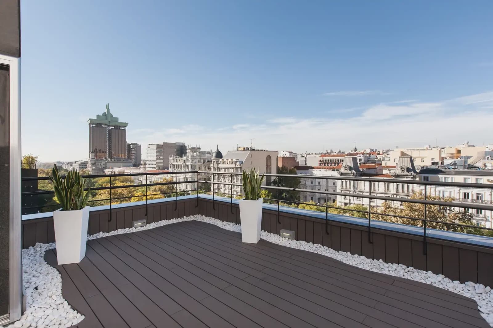 Bureau à louer à Madrid ville avec garage - 25 804 € (Ref: 9810584)