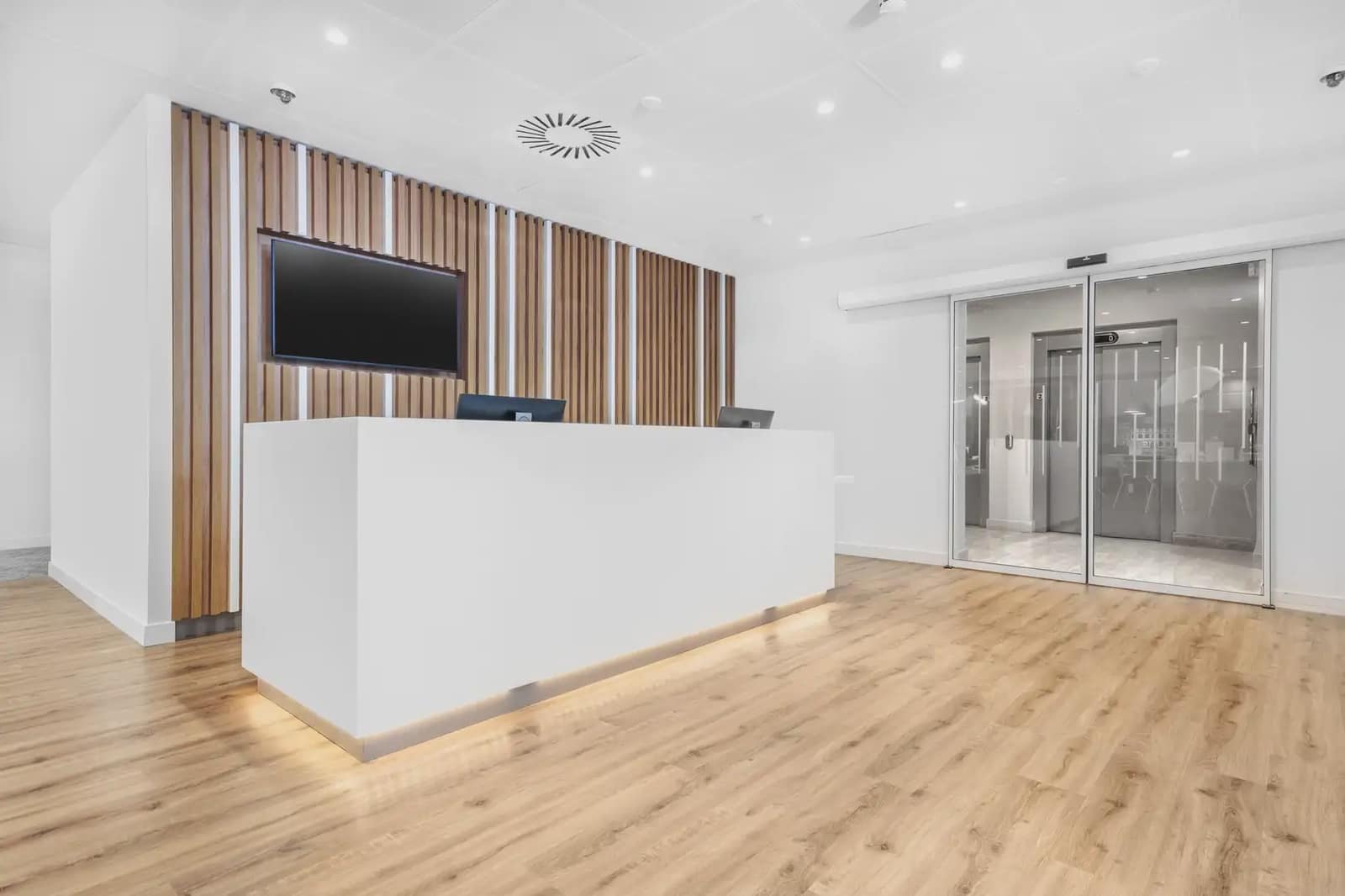 Kontor til leje i Donostia-San Sebastian med garage - € 29.565 (Ref: 9810594)