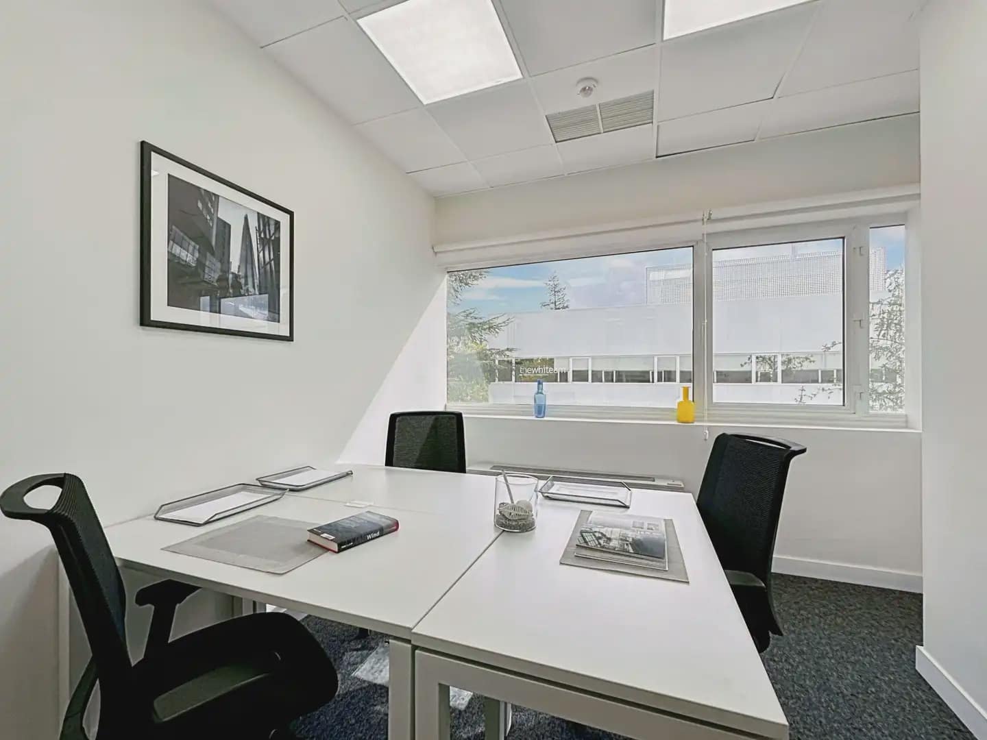 Büro zu vermieten in Tres Cantos mit Garage - 7.196 € (Ref: 9810618)