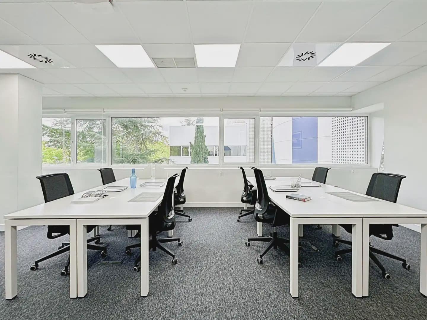 Büro zu vermieten in Tres Cantos mit Garage - 7.196 € (Ref: 9810618)