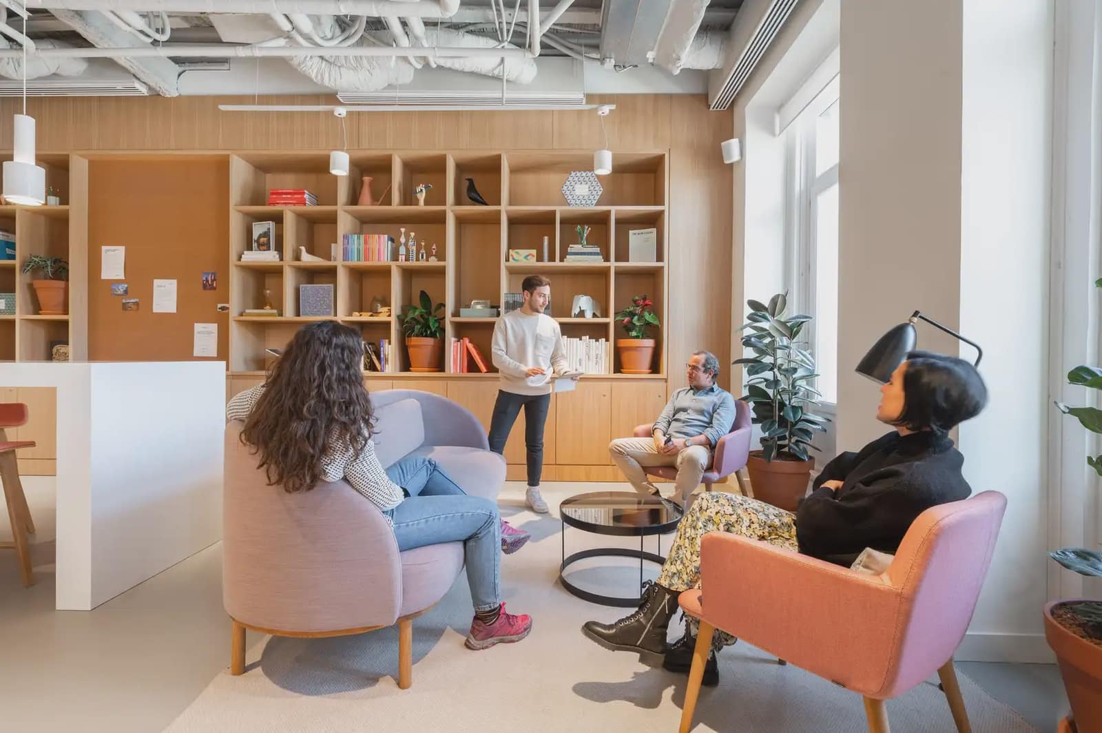 Bureau à louer à Madrid ville avec garage - 22 560 € (Ref: 9810622)