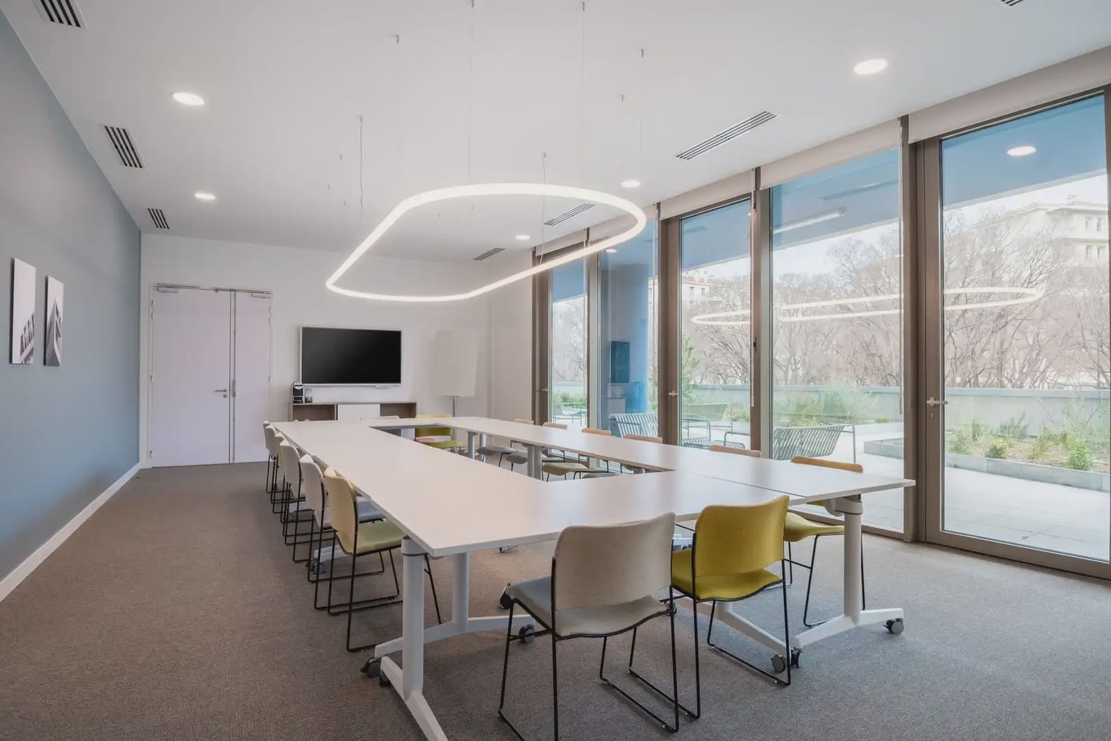 Kontor til leie i Gijon med garasje - € 23 835 (Ref: 9810625)