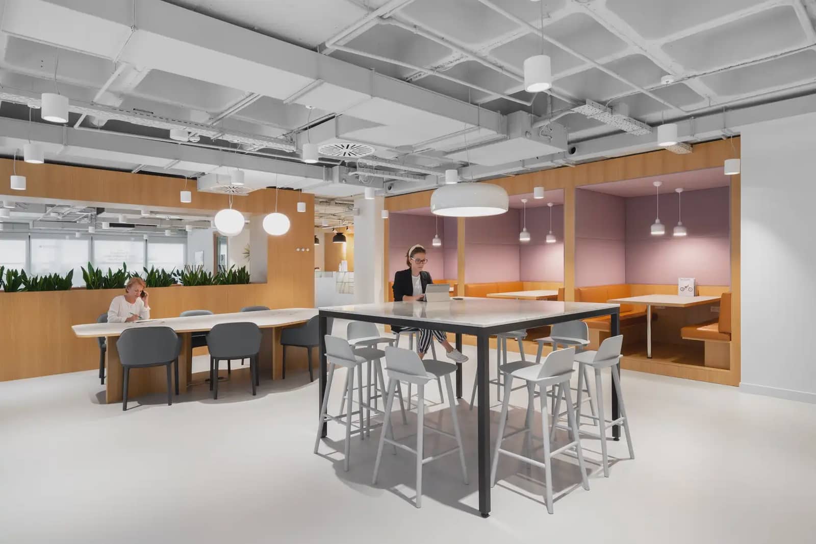 Kontor til leje i Sevilla by med garage - € 11.305 (Ref: 9810628)