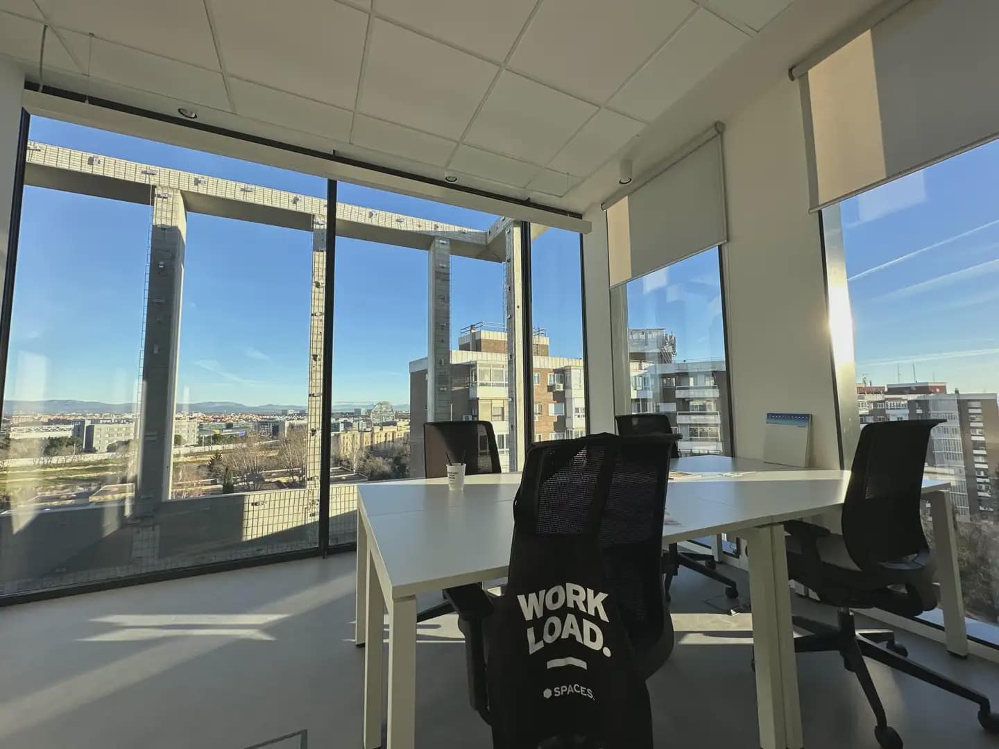 Bureau à louer à Madrid ville avec garage - 19 874 € (Ref: 9810631)