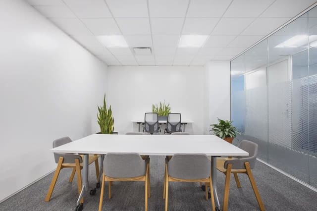 Kontor til leie i Les Corts, Barcelona by med garasje - € 109 (Ref: 9810652)