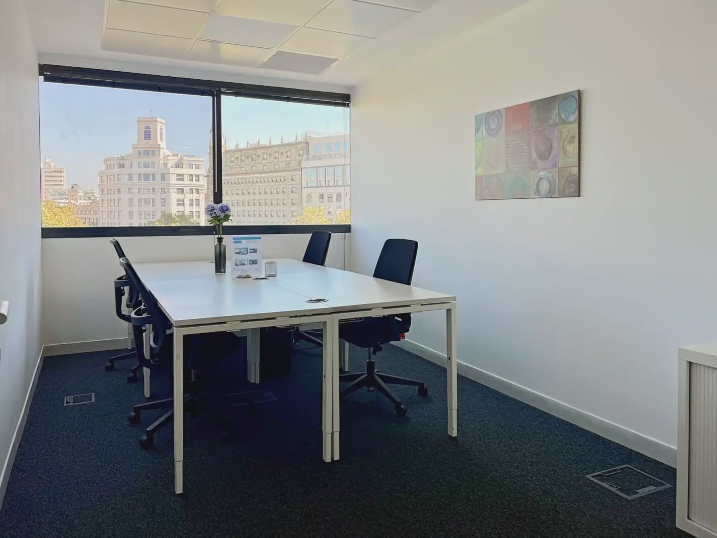 Kontor til leie i Barcelona by med garasje - € 155 (Ref: 9810753)