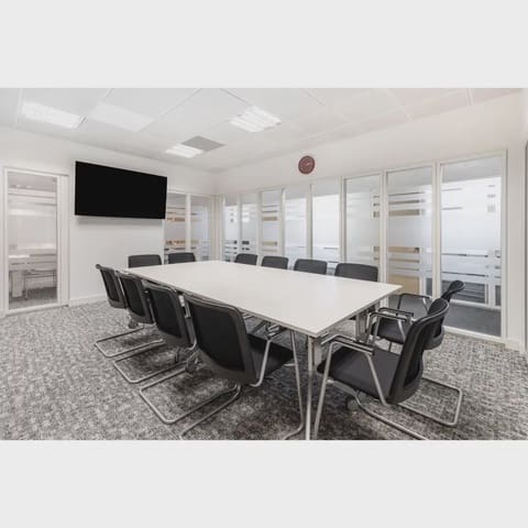 Kantoor te huur in Valdefuentes, Madrid stad met garage - € 119 (Ref: 9810783)