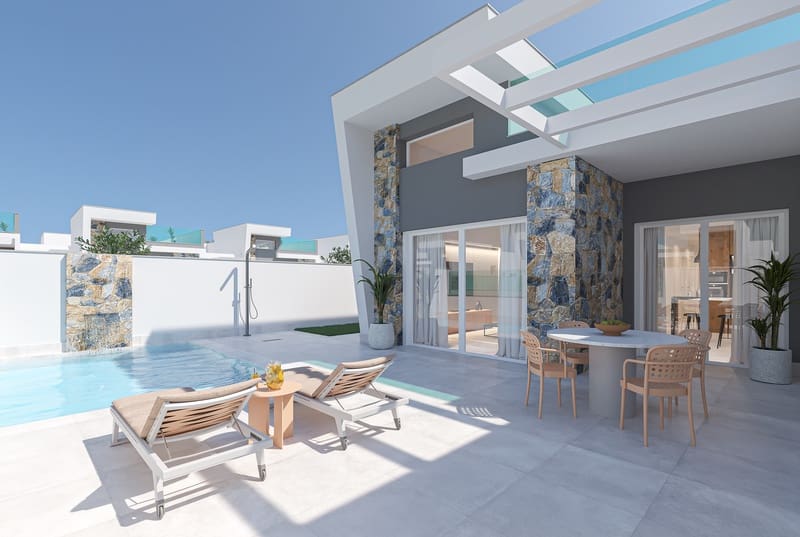 3 soveværelse Villa til salg i Los Alcazares med swimmingpool - € 372.000 (Ref: 9069321)