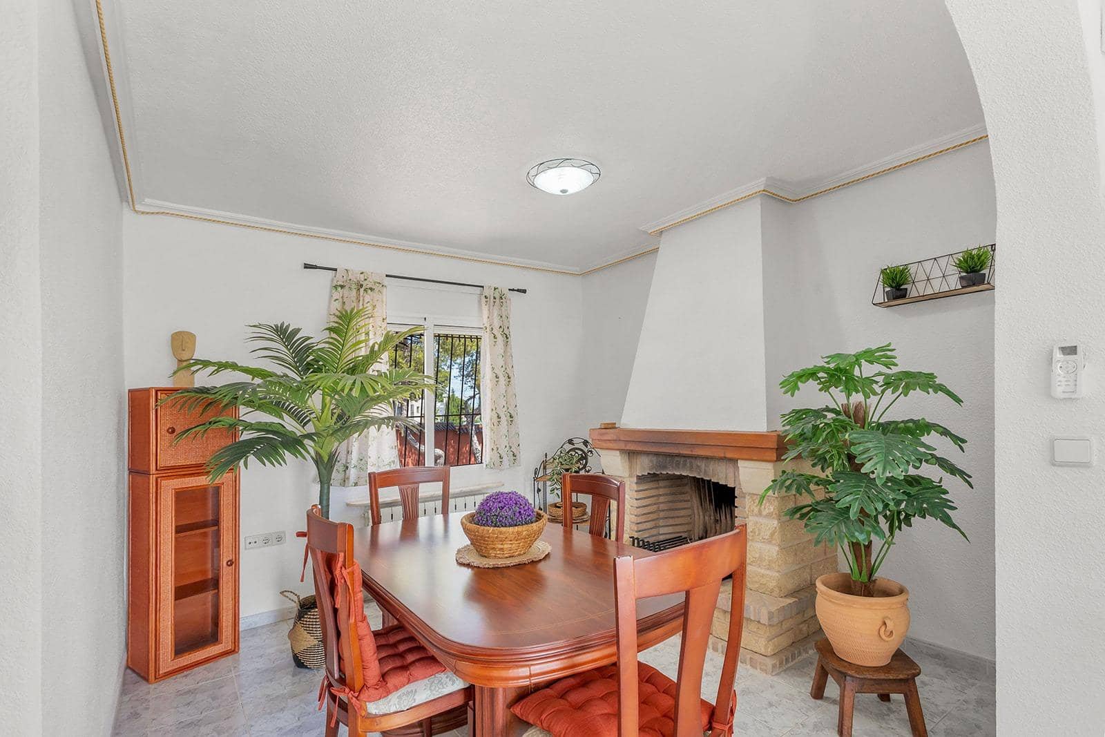 4 soveværelse Villa til salg i Torrevieja med swimmingpool garage - € 499.000 (Ref: 10004122)