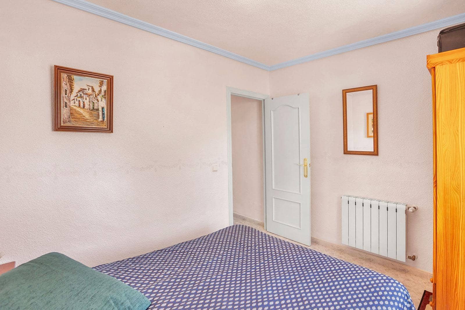4 soveværelse Villa til salg i Torrevieja med swimmingpool garage - € 499.000 (Ref: 10004122)