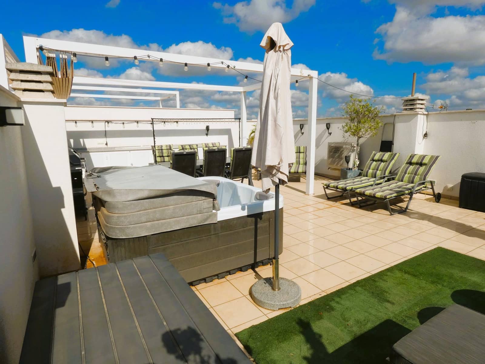 2 soverom Bungalow til salgs i Pilar de la Horadada med svømmebasseng garasje - € 279 000 (Ref: 10115837)