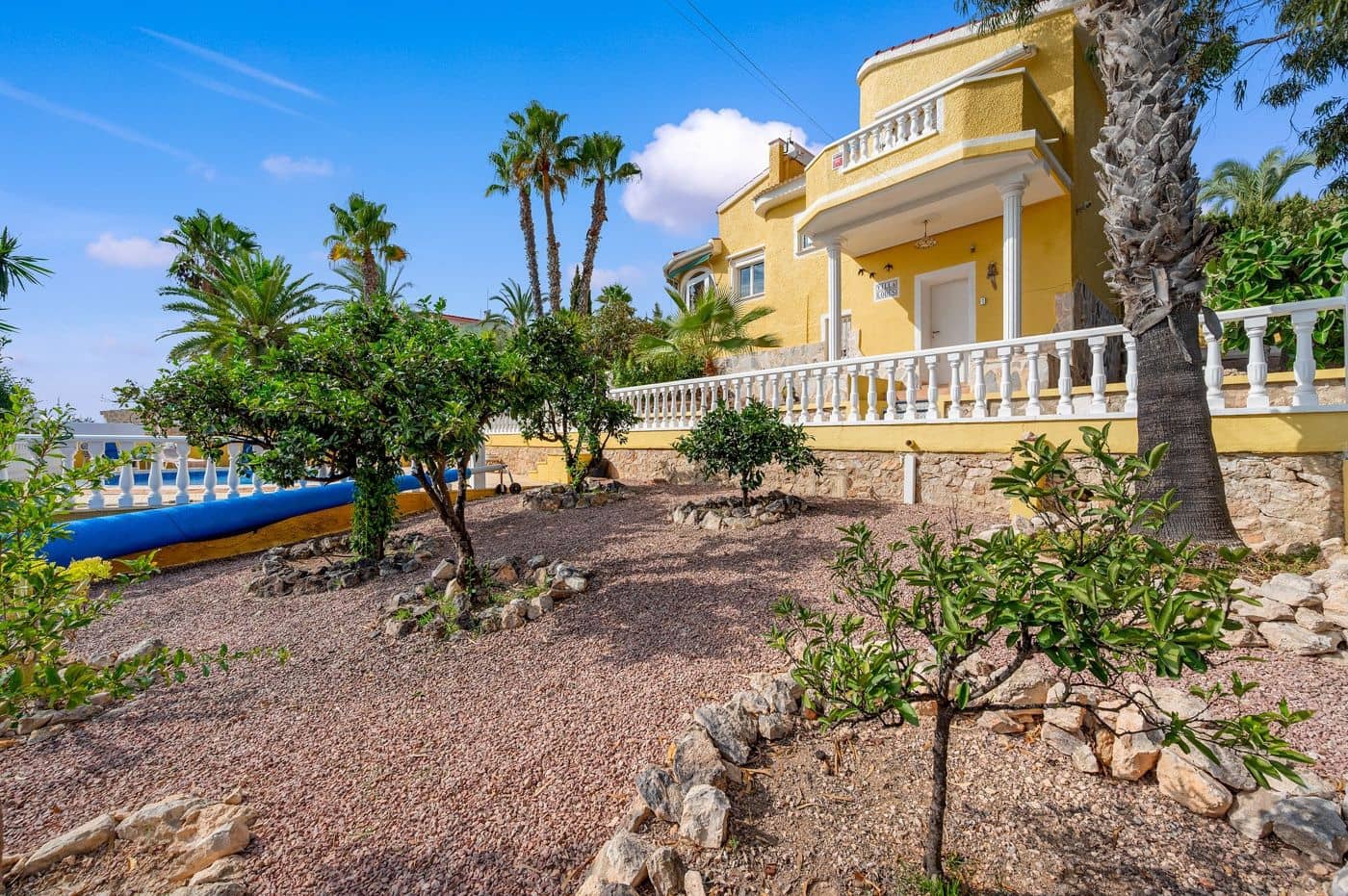 Chalet de 2 habitaciones en Rojales en venta con piscina garaje - 385.000 € (Ref: 10139922)