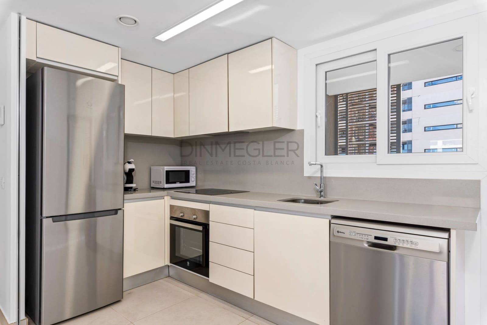 2 chambre Appartement à vendre à Punta Prima avec piscine garage - 479 000 € (Ref: 9075291)