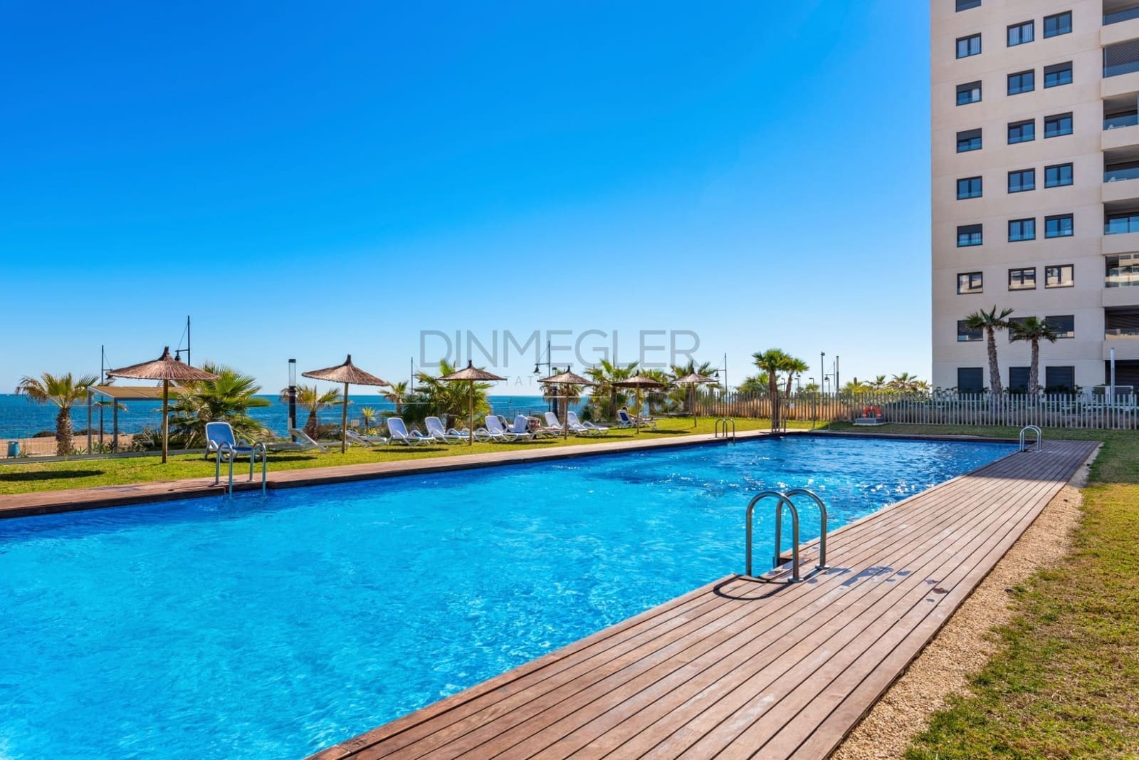 2 chambre Appartement à vendre à Punta Prima avec piscine garage - 479 000 € (Ref: 9075291)