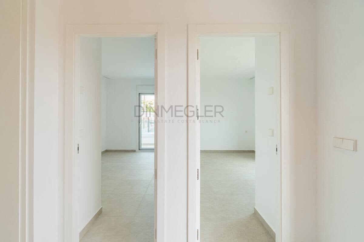 3 bedroom Apartment for sale in Playa Flamenca with pool garage - € 480,000 (Ref: 9075292)