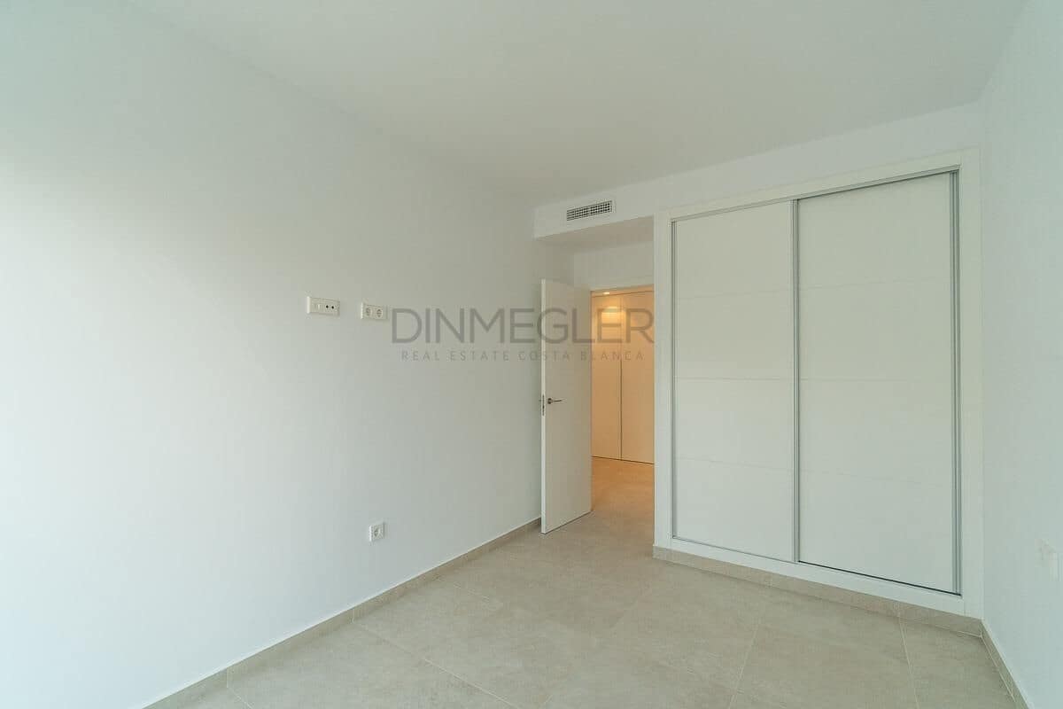 3 bedroom Apartment for sale in Playa Flamenca with pool garage - € 480,000 (Ref: 9075292)