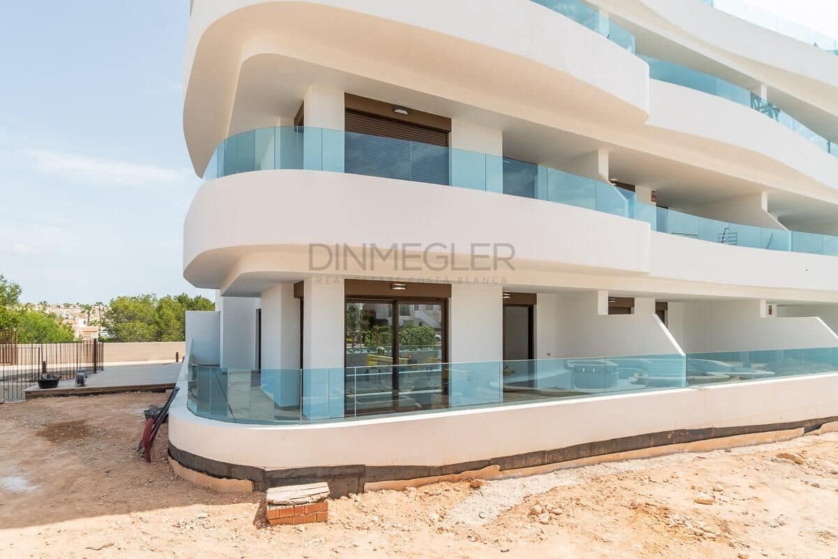 3 bedroom Apartment for sale in Playa Flamenca with pool garage - € 480,000 (Ref: 9075292)