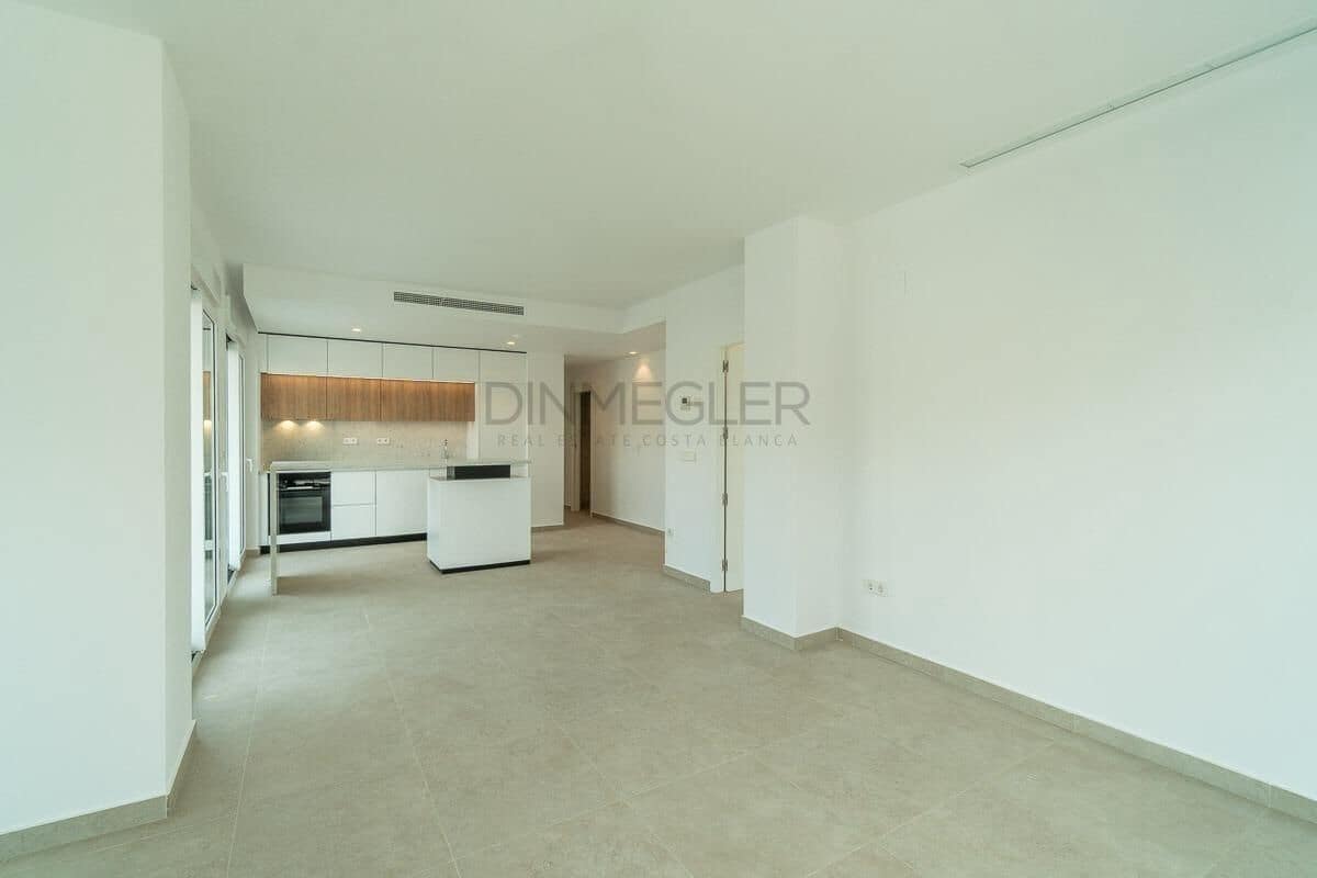 3 bedroom Apartment for sale in Playa Flamenca with pool garage - € 480,000 (Ref: 9075292)