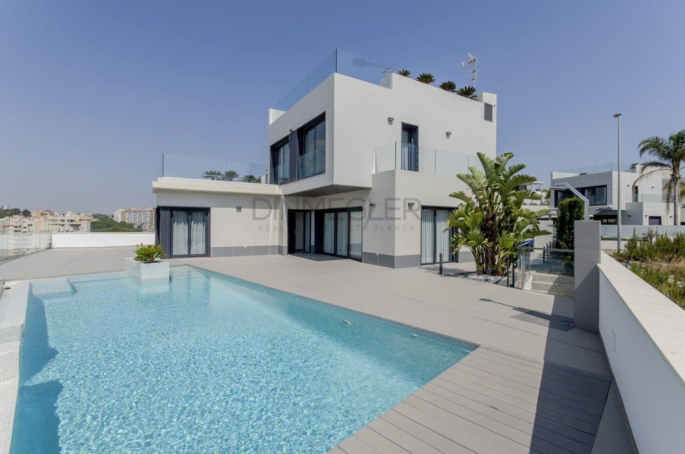 3 sypialnia Willa na sprzedaż w Campoamor z basenem - 1 175 000 € (Ref: 9075293)