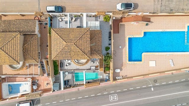 5 soverom Villa til salgs i Los Balcones - Los Altos, Torrevieja med svømmebasseng - € 410 000 (Ref: 9085981)