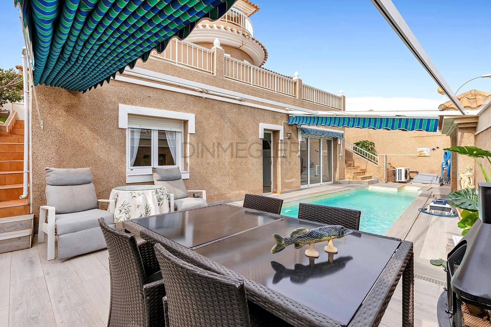 5 soverom Villa til salgs i Torrevieja med svømmebasseng - € 410 000 (Ref: 9085981)