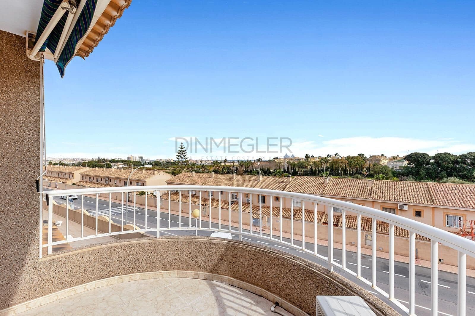 5 soverom Villa til salgs i Torrevieja med svømmebasseng - € 410 000 (Ref: 9085981)