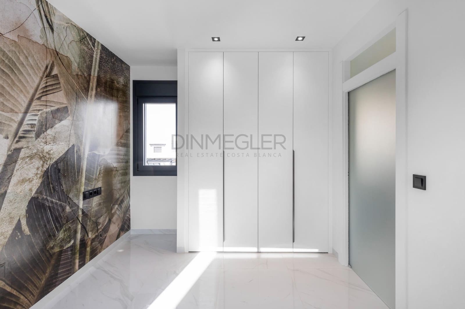 3 bedroom Villa for sale in Torrevieja with pool - € 795,000 (Ref: 9085984)