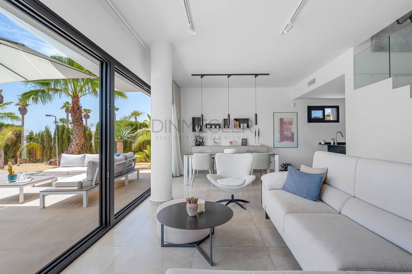 3 Zimmer Villa zu verkaufen in Ciudad Quesada mit Pool - 740.000 € (Ref: 9089971)