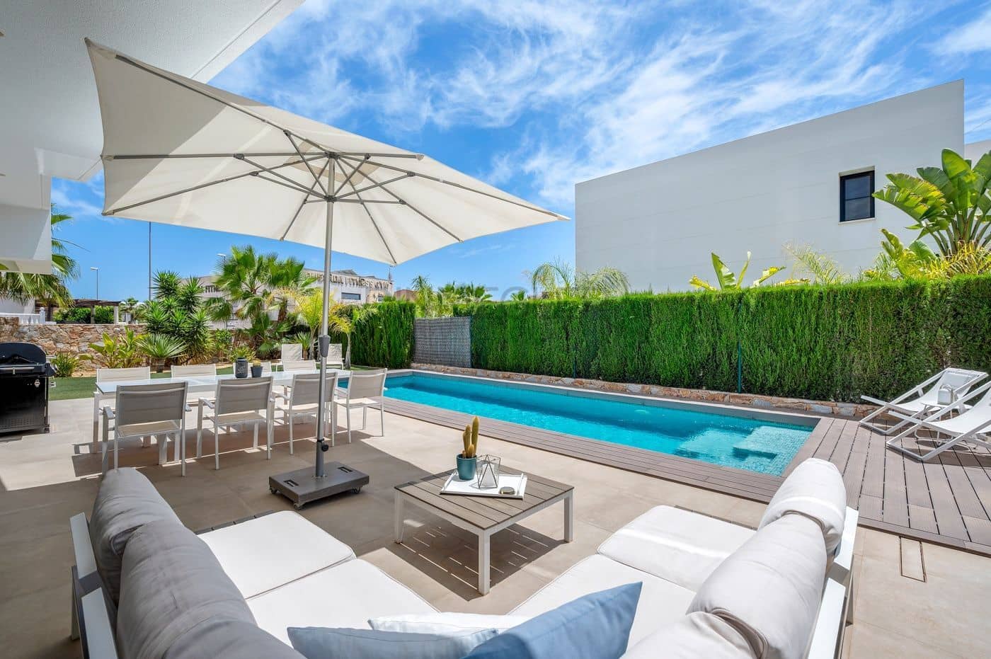 3 Zimmer Villa zu verkaufen in Ciudad Quesada mit Pool - 740.000 € (Ref: 9089971)