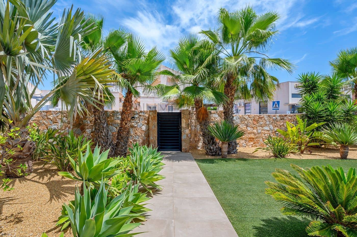 3 Zimmer Villa zu verkaufen in Ciudad Quesada mit Pool - 740.000 € (Ref: 9089971)