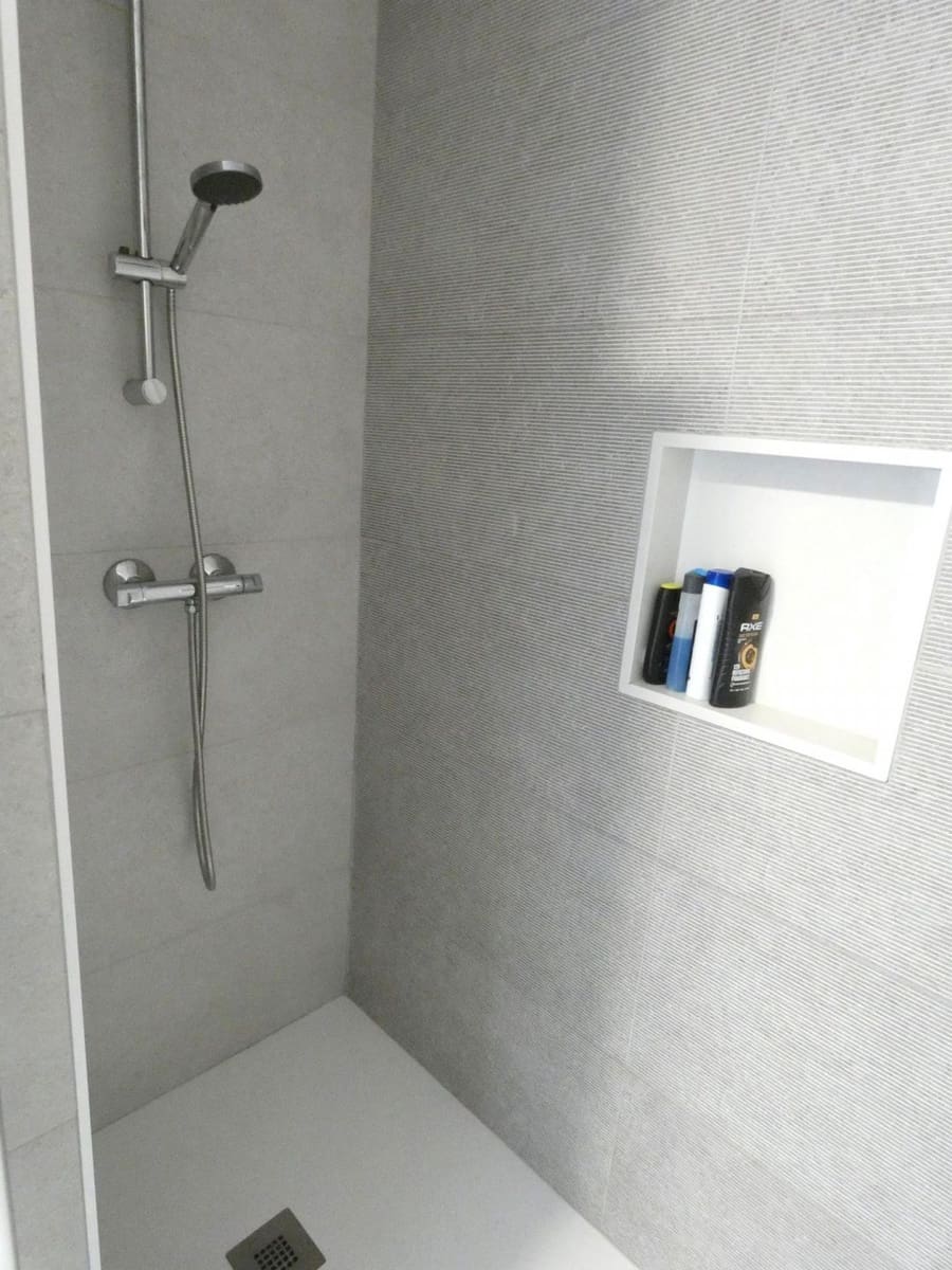 Apartamento de 3 habitaciones en Torrevieja en venta con piscina garaje - 299.000 € (Ref: 9096127)