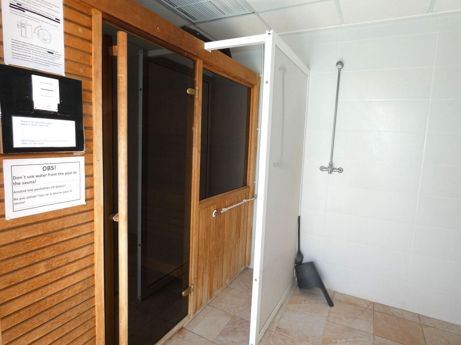Apartamento de 3 habitaciones en Torrevieja en venta con piscina garaje - 299.000 € (Ref: 9096127)
