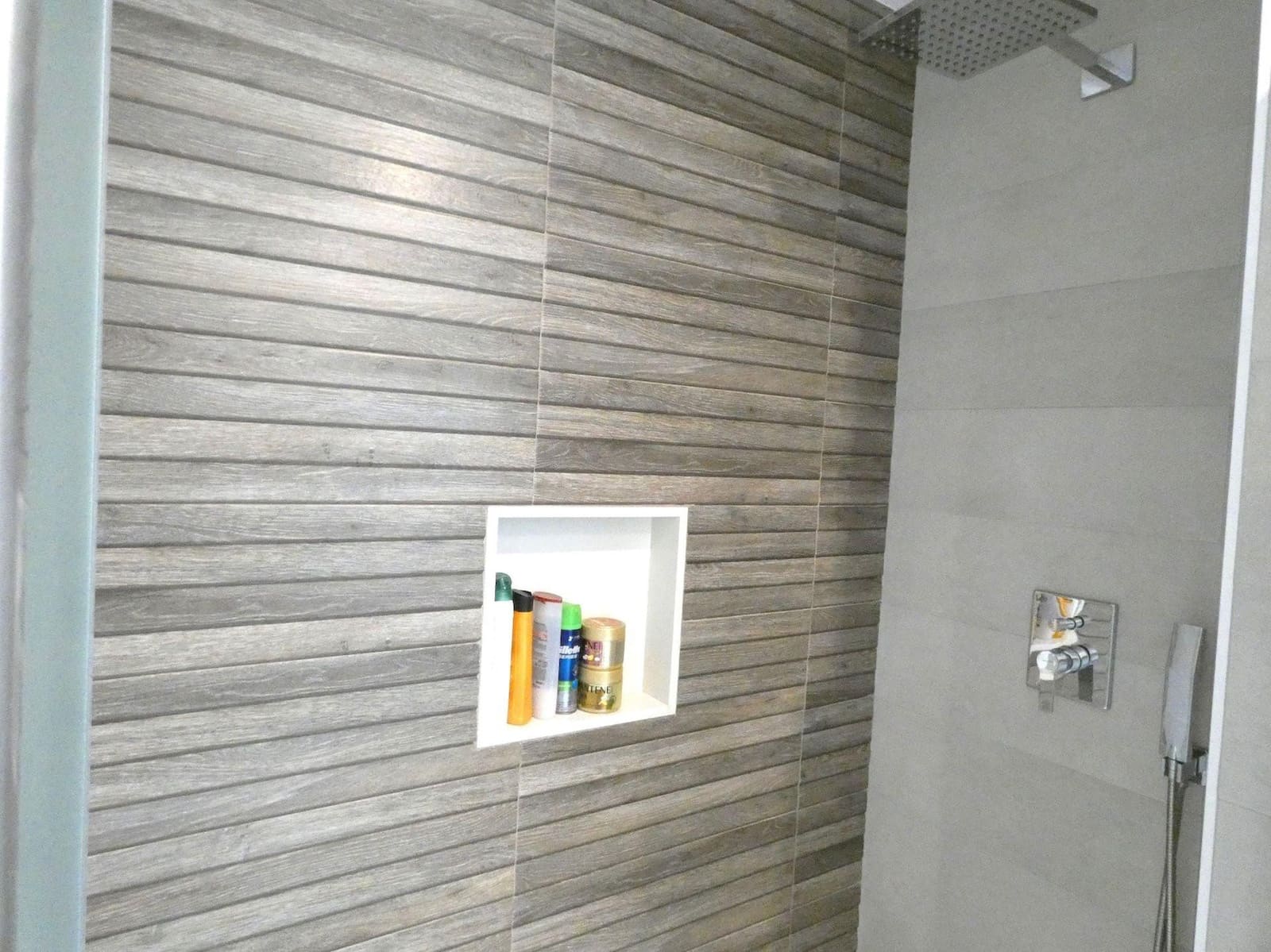 Apartamento de 3 habitaciones en Torrevieja en venta con piscina garaje - 299.000 € (Ref: 9096127)