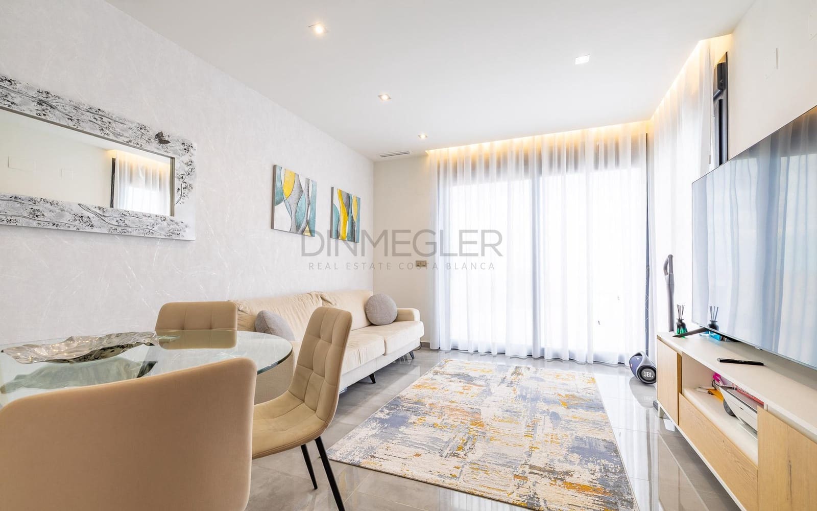 3 soverom Villa til salgs i Torrevieja med svømmebasseng garasje - € 670 000 (Ref: 9096132)