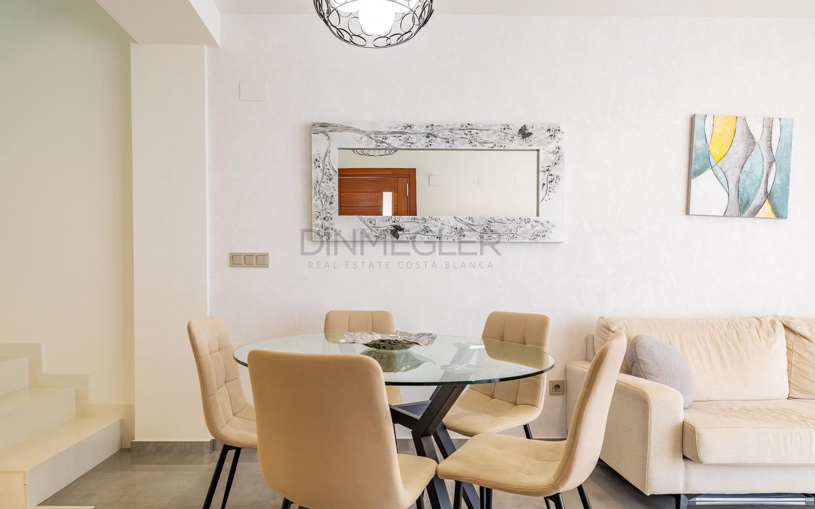 3 soverom Villa til salgs i Torrevieja med svømmebasseng garasje - € 670 000 (Ref: 9096132)